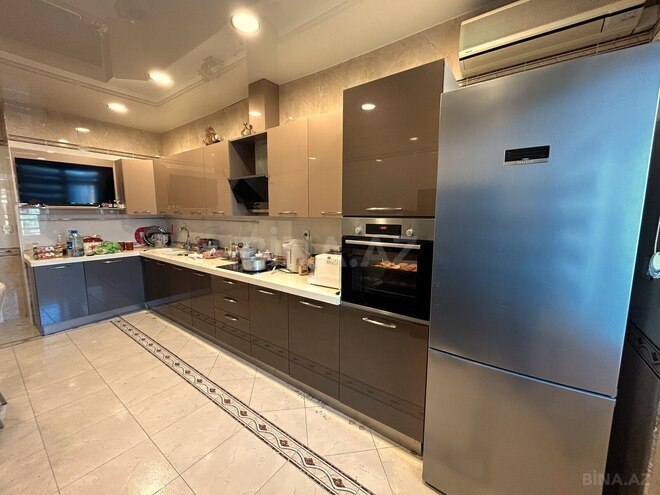 Satılır 4 otaqlı yeni tikili 215 m², 28 May m., photo 22 from 27