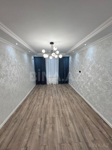 Продаётся 3-комн. вторичка 82 м², м. Нефтчиляр, photo 6 from 13