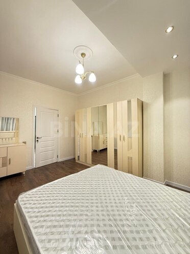 Продаётся 2-комн. новостройка 80 м², м. Иншаатчылар, photo 9 from 15