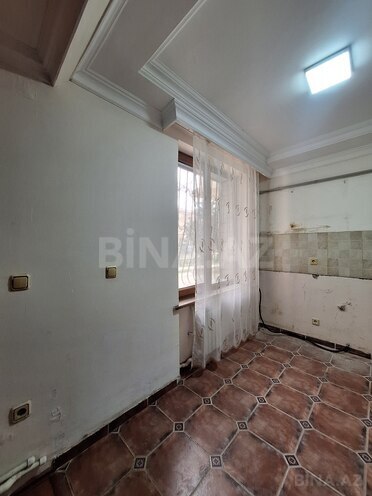 Satılır 2 otaqlı köhnə tikili 42 m², İnşaatçılar m., photo 18 from 27
