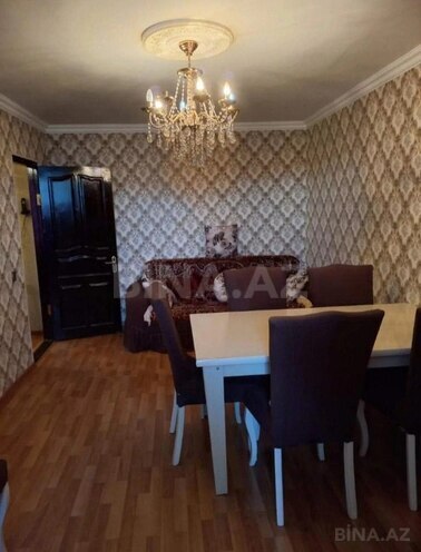 Продаётся 2-комн. вторичка 42 м², м. Кара Караев, photo 3 from 14