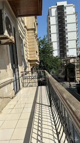 Сдаётся 3-комн. офис 100 м², м. Низами, photo 13 from 17