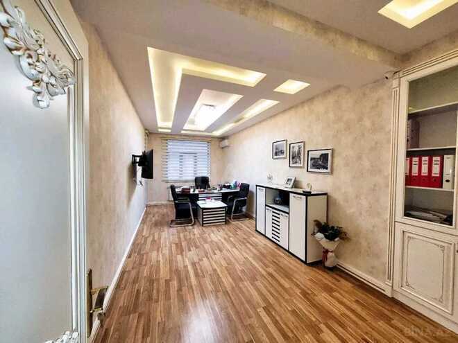 Сдаётся 5-комн. офис 151 м², м. Нефтчиляр, photo 3 from 9