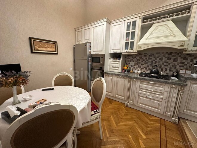 Satılır 5 otaqlı köhnə tikili 151 m², İçəri Şəhər m., photo 14 from 22