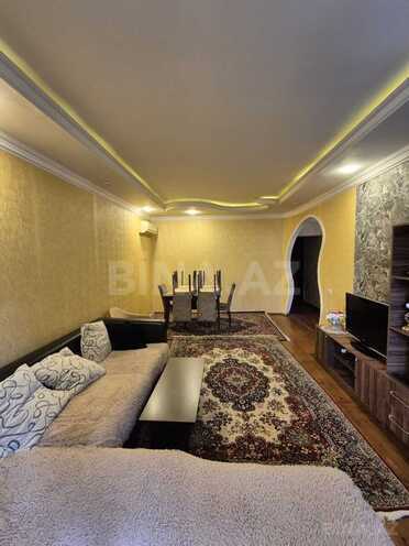 Продаётся 3-комн. вторичка 70 м², м. Иншаатчылар, photo 4 from 12