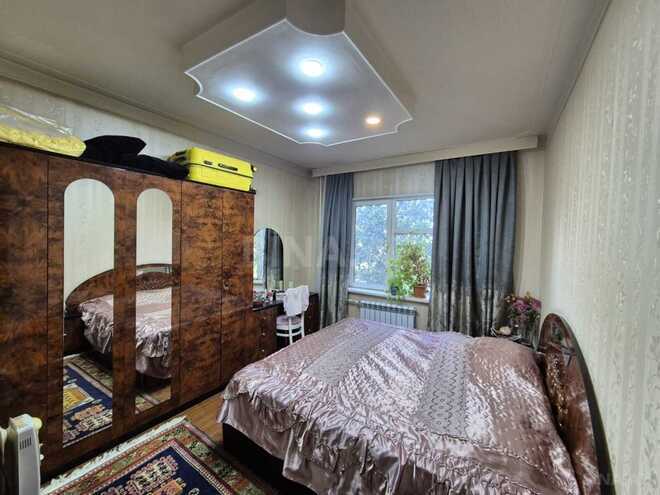 Продаётся 3-комн. вторичка 70 м², м. Иншаатчылар, photo 5 from 12