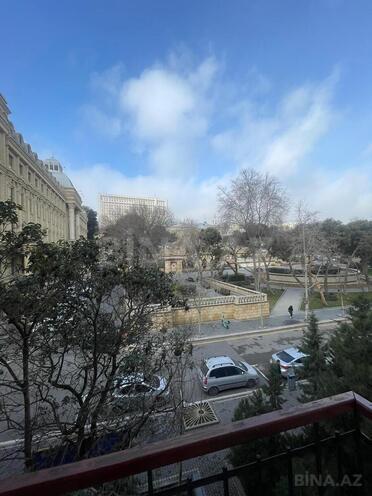 İcarəyə verilir 3 otaqlı yeni tikili 85 m², İçəri Şəhər m., photo 10 from 11