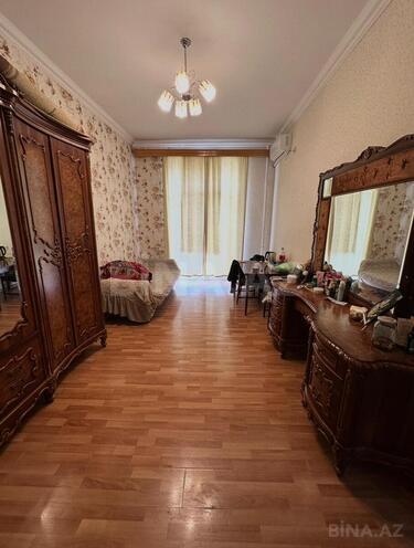 Satılır 2 otaqlı köhnə tikili 56 m², Nərimanov r., photo 3 from 10