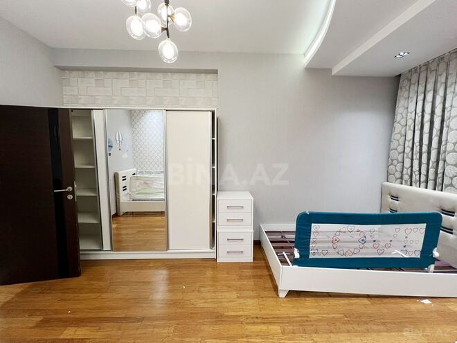 Сдаётся 3-комн. новостройка 150 м², м. 8 ноября, photo 10 from 27