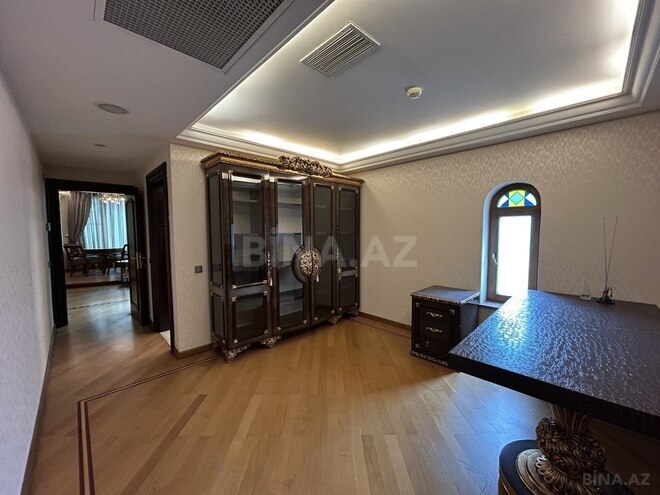 Сдаётся 5-комн. офис 400 м², м. Сахил, photo 10 from 32