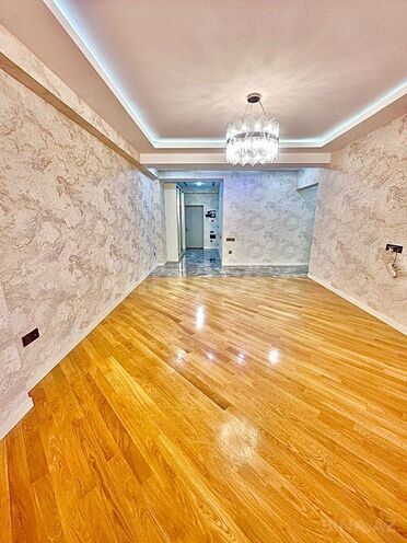 Продаётся 2-комн. новостройка 107 м², м. Кара Караев, photo 4 from 25