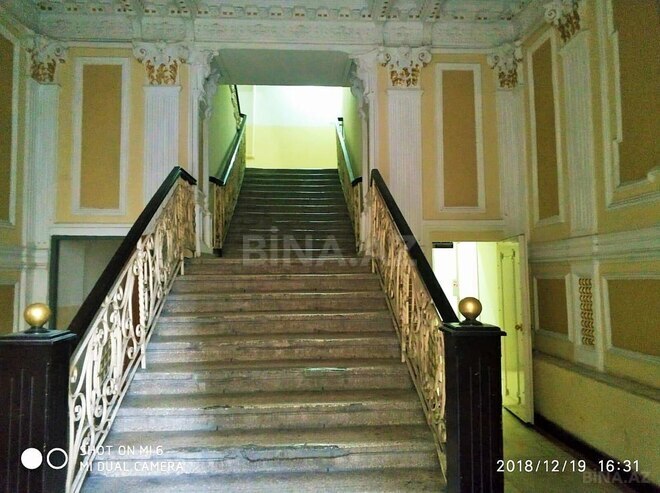 İcarəyə verilir 3 otaqlı köhnə tikili 90 m², Sahil m., photo 5 from 17