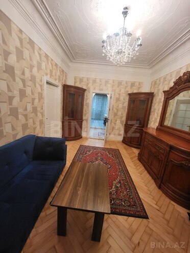 Сдаётся 2-комн. вторичка 70 м², Насиминский  р., photo 8 from 15