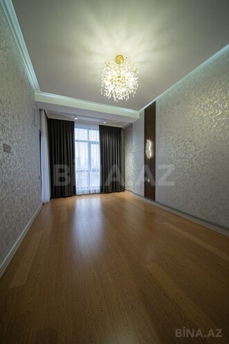 Продаётся 3-комн. новостройка 78 м², м. Кара Караев, photo 13 from 17