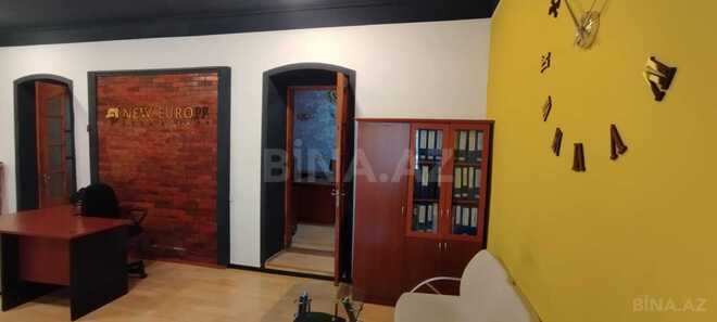 Сдаётся 2-комн. офис 70 м², м. Элмляр Академиясы, photo 9 from 14