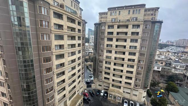 Продаётся 4-комн. новостройка 194 м², м. Низами, photo 3 from 15