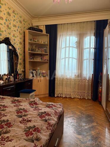 Продаётся 3-комн. вторичка 90 м², м. 8 ноября, photo 10 from 18