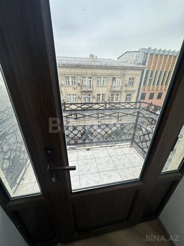 İcarəyə verilir 3 otaqlı köhnə tikili 80 m², Sahil m., photo 5 from 17