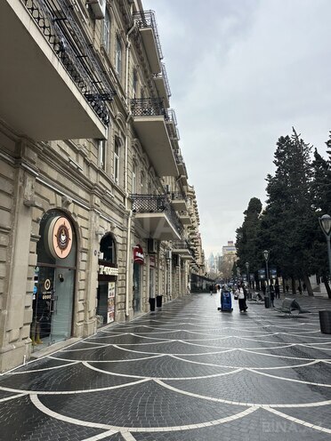 İcarəyə verilir 3 otaqlı köhnə tikili 80 m², Sahil m., photo 13 from 17