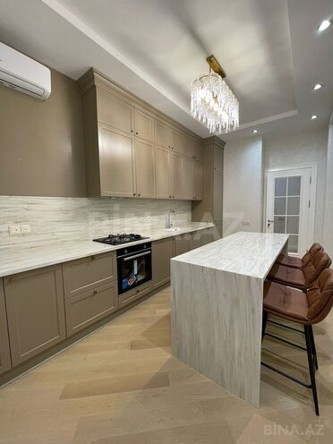 Сдаётся 2-комн. новостройка 90 м², м. Элмляр Академиясы, photo 1 from 17