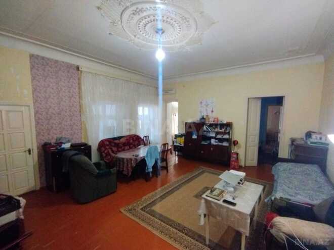 Satılır 4 otaqlı köhnə tikili 110 m², Sahil m., photo 3 from 19