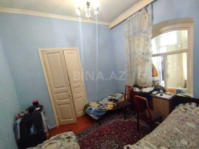 Satılır 4 otaqlı köhnə tikili 110 m², Sahil m., photo 10 from 19