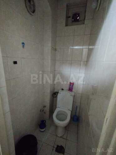 Satılır 4 otaqlı köhnə tikili 110 m², Sahil m., photo 15 from 19