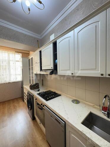 Satılır 2 otaqlı köhnə tikili 65 m², Nəsimi r., photo 3 from 18