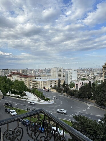 Продаётся 3-комн. вторичка 101.5 м², м. Ичеришехер, photo 17 from 32