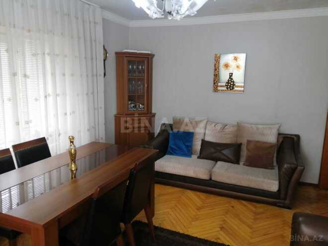 Satılır 3 otaqlı köhnə tikili 90 m², İnşaatçılar m., photo 7 from 25