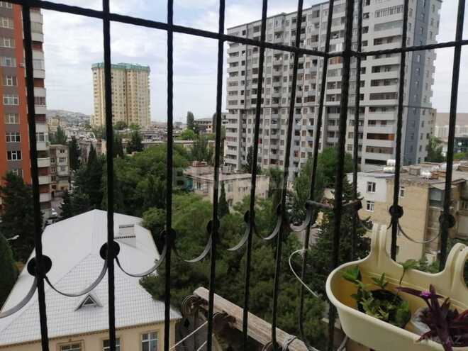 Satılır 3 otaqlı köhnə tikili 90 m², İnşaatçılar m., photo 13 from 25