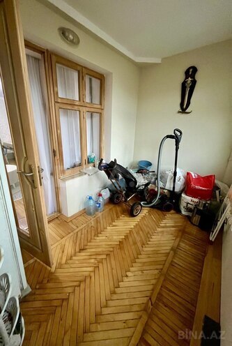 Satılır 3 otaqlı köhnə tikili 70 m², Qara Qarayev m., photo 11 from 12