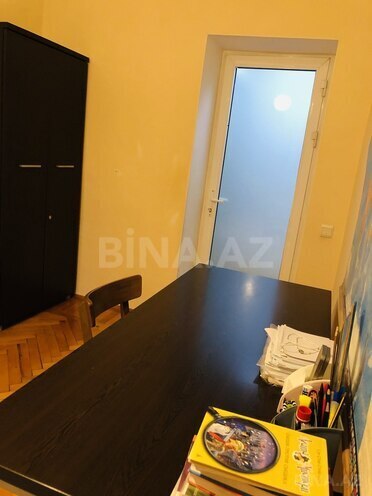 Сдаётся 3-комн. вторичка 65 м², м. Нефтчиляр, photo 7 from 15