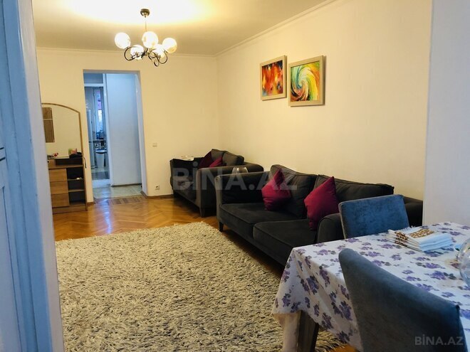 Сдаётся 3-комн. вторичка 65 м², м. Нефтчиляр, photo 14 from 15