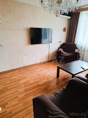 Satılır 2 otaqlı köhnə tikili 60 m², Yasamal q., photo 3 from 18