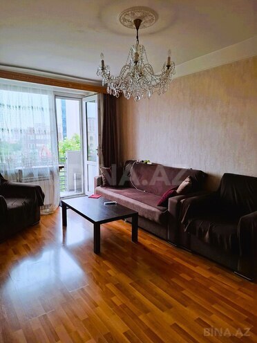 Satılır 2 otaqlı köhnə tikili 60 m², Yasamal q., photo 1 from 18