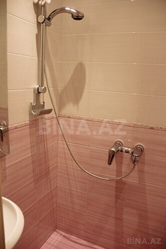 Satılır 6 otaqlı həyət evi/bağ evi 440 m², Azadlıq Prospekti m., photo 19 from 24