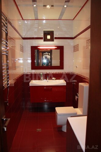 Satılır 6 otaqlı həyət evi/bağ evi 440 m², Azadlıq Prospekti m., photo 18 from 24