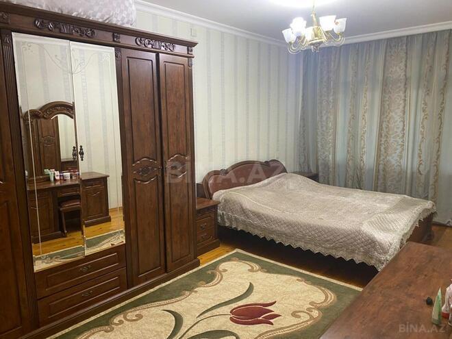 Продаётся 3-комн. вторичка 75 м², м. Нефтчиляр, photo 4 from 11