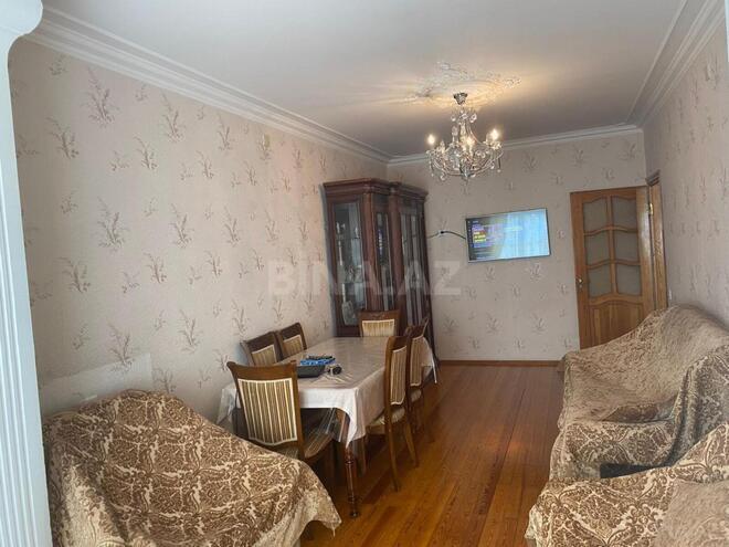 Продаётся 3-комн. вторичка 75 м², м. Нефтчиляр, photo 3 from 11