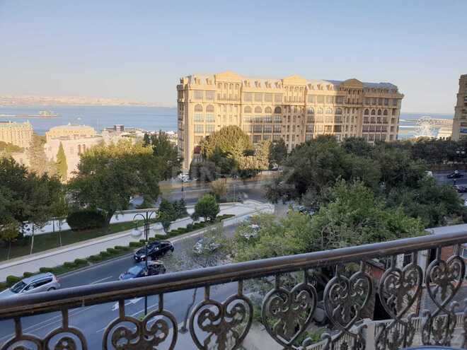 Сдаётся 3-комн. вторичка 80 м², м. Ичеришехер, photo 17 from 18