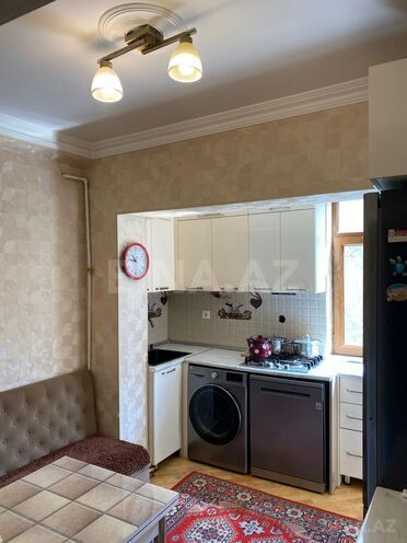 Satılır 5 otaqlı köhnə tikili 120 m², İnşaatçılar m., photo 16 from 17