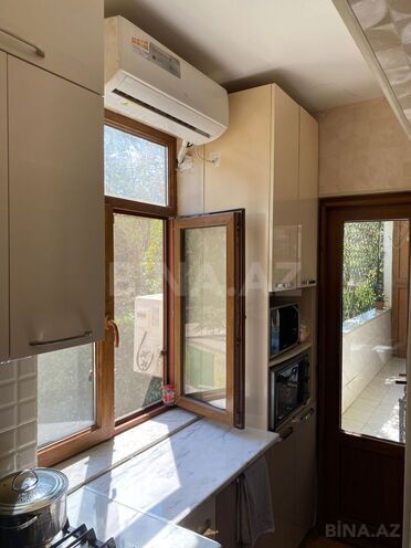 Satılır 5 otaqlı köhnə tikili 120 m², İnşaatçılar m., photo 4 from 17