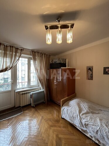 Satılır 2 otaqlı köhnə tikili 50 m², 28 May m., photo 8 from 11