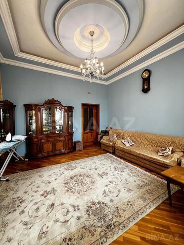 Продаётся 4-комн. дом/дача 400 м², м. Кара Караев, photo 13 from 26