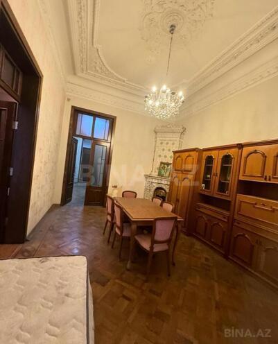 İcarəyə verilir 5 otaqlı köhnə tikili 200 m², 28 May m., photo 7 from 12
