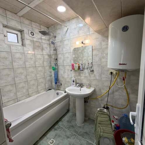 Продаётся 2-комн. вторичка 60 м², пос. Бадамдар, photo 9 from 13