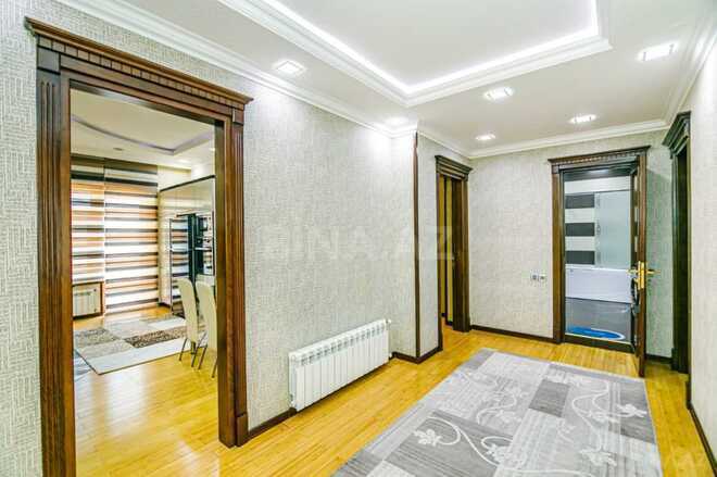 İcarəyə verilir 3 otaqlı yeni tikili 180 m², İçəri Şəhər m., photo 28 from 32
