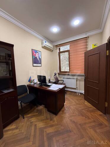 Сдаётся 20-комн. офис 700 м², пос. Бакиханова, photo 8 from 12