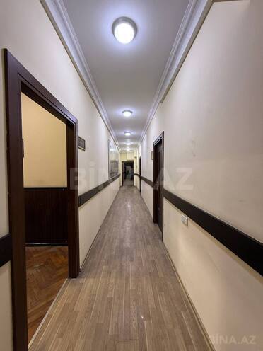 Сдаётся 20-комн. офис 700 м², пос. Бакиханова, photo 4 from 12